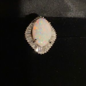 Opal platinum ring